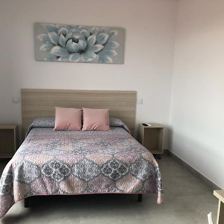 Hostal La Taurina Santa Olalla  Εξωτερικό φωτογραφία